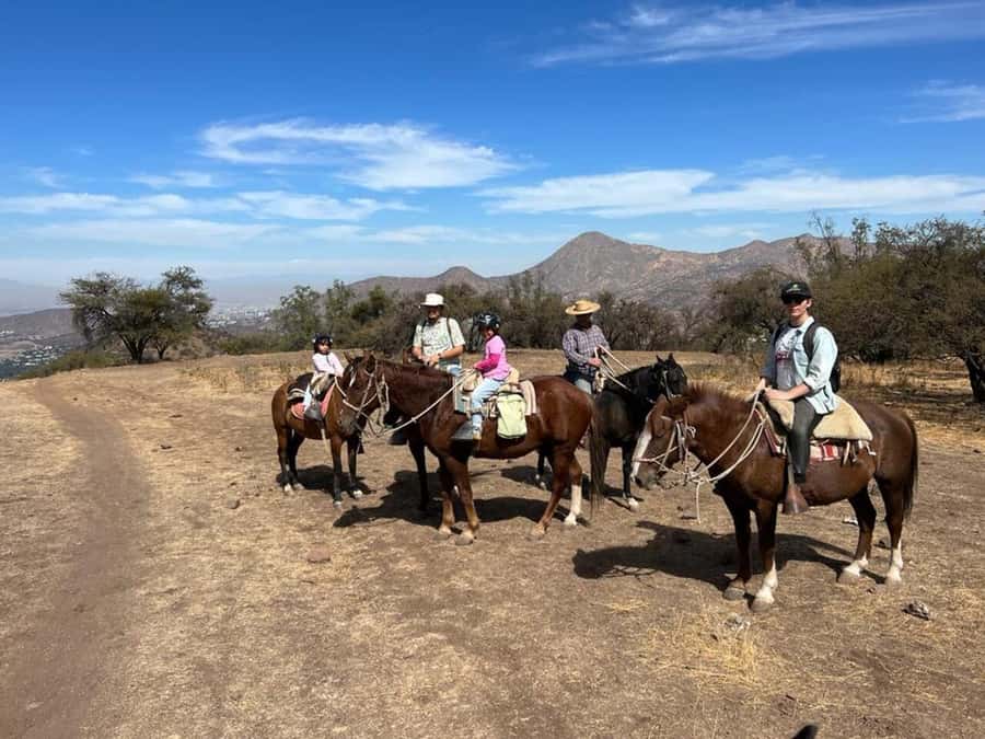 Santiago: Private Andes Foothills Horseback Riding. Half day - Practical advice for a smoother day