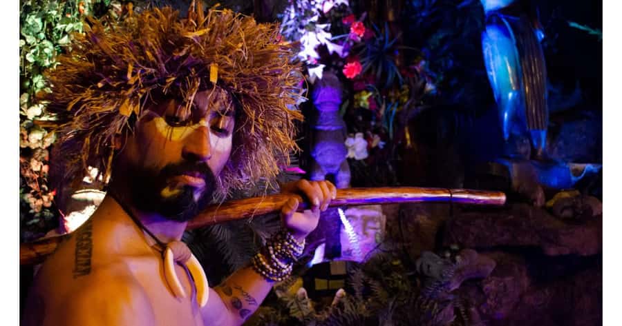 Santiago: Private Dinner & Chilean Folk Show with Transfers - Key points at a glance