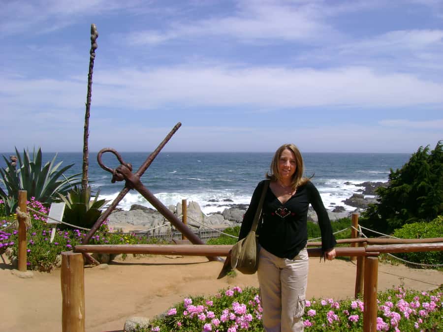 Santiago: Private Pomaire, Isla Negra, and Pablo Neruda Tour - Timing, language, and useful planning details