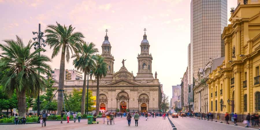 Santiago: Private tour, historic center, high altitude viewpoint, cable car - Central Market adds a local stop