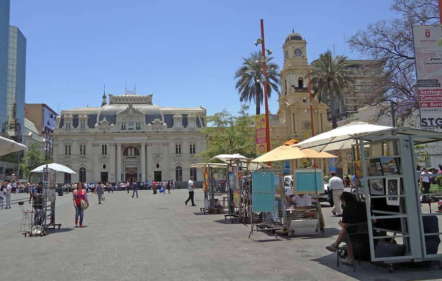 Santiago: The Essentials City Tour & Optional Concha y Toro - Santiago’s eastern districts and modern face