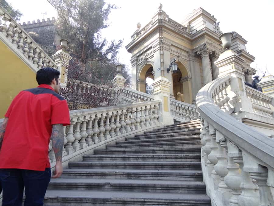 Santiago: The Essentials City Tour & Optional Concha y Toro - Guide quality and language choices