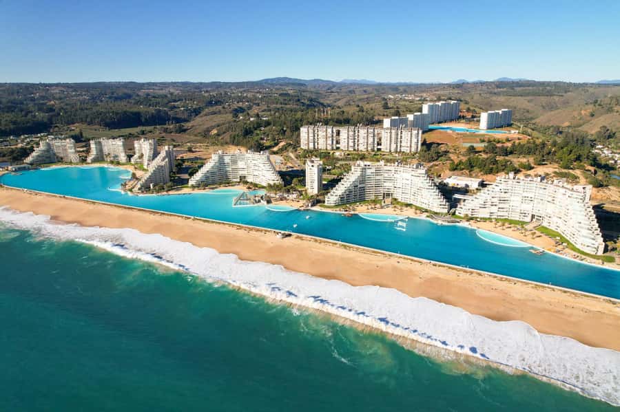 Santiago: Veramonte Vineyard, Isla Negra and Algarrobo, - Who should book this day?