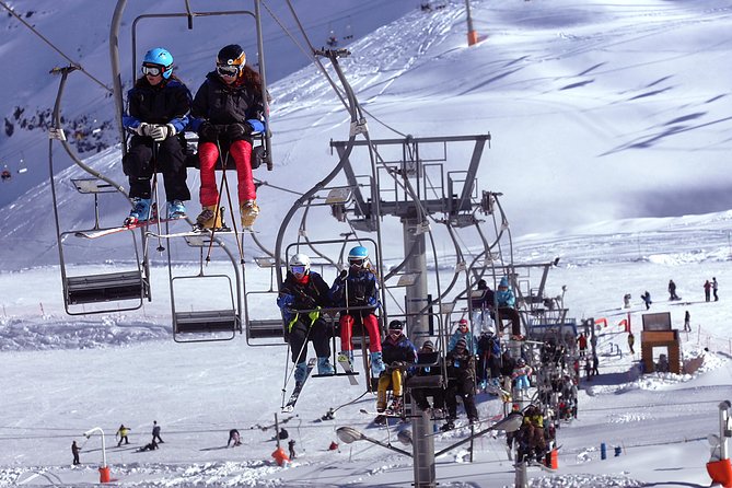 Small-Group Tour to Valle Nevado and Farellones from Santiago - From Santiago streets to the Farellones road