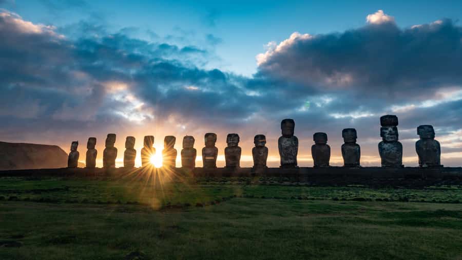Sunrise Tongariki: Sunrise at Tongariki Park Private Tour - Arriving at Ahu Tongariki