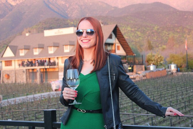 Sunset Alyan + 6 wines + individual snack + rustic dinner - Leaving Santiago for the Maipo Valley