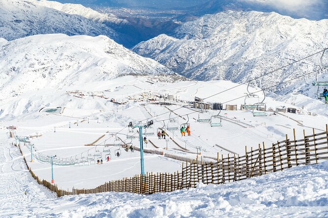 Tour Parque Farellones Ticket+Transportation, optional Snowwear - Snowwear rental: the weak link