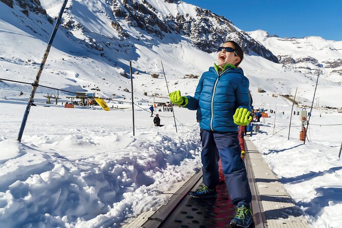 Tour Parque Farellones Ticket+Transportation, optional Snowwear - Who will enjoy this most