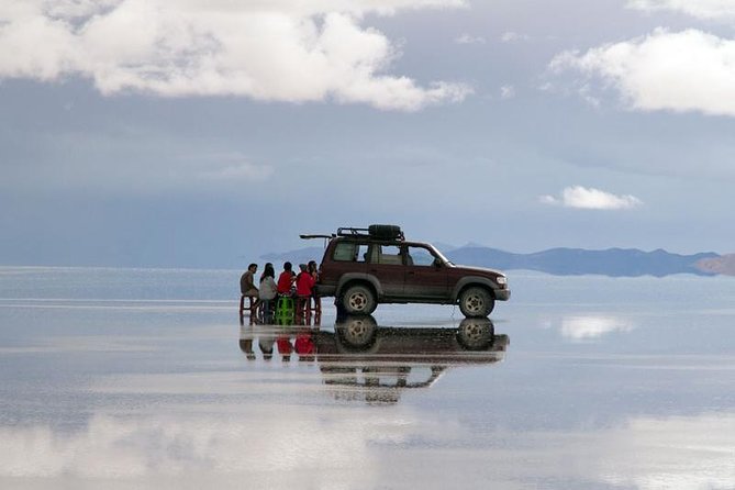 Uyuni Salt Flats 4-days tour from Atacama> private room available - Sol de la Mañana and Laguna Colorada