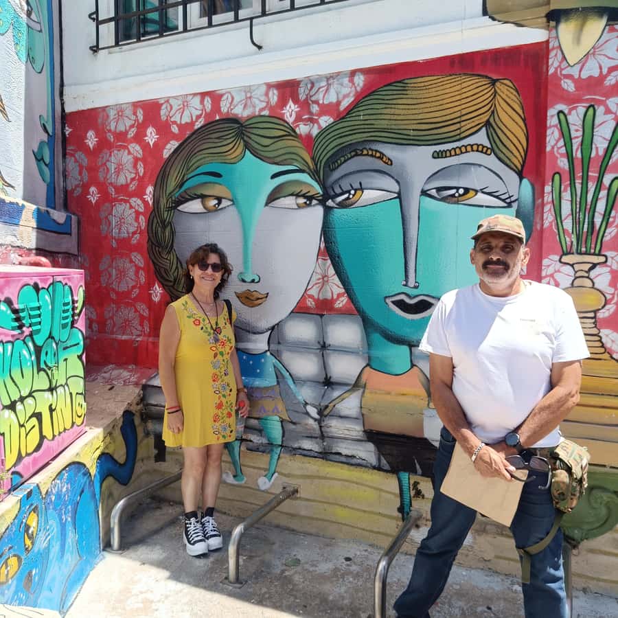 Valparaíso: city tour and ticket to the house of Pablo Neruda - Practical tips for a smoother visit