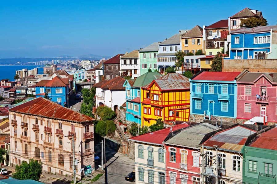 Valparaiso: Guided Walking Tour with Ascensor Rides - Riding the Reina Victoria ascensor