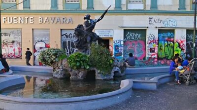 Must-See Sites Walking Tour With A Guide