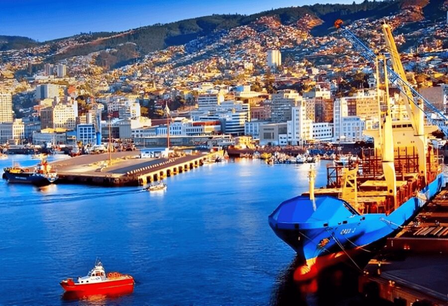 Valparaiso : Must-See Sites Walking Tour With A Guide - Cafes, Paseo Dimalow, and local atmosphere
