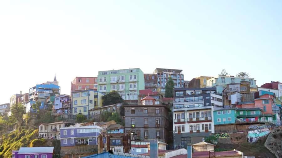 Valparaíso: Private Full Day Sightseeing Tour - Riding the old ascensores