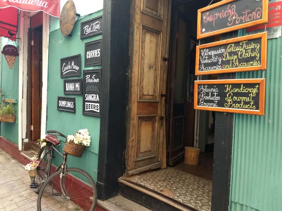 Valparaiso: Street Art, Funiculars and Port City Tour - What the price includes, and what it does not