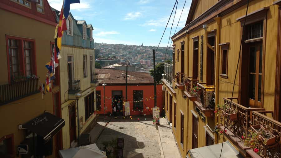 Valparaíso, Viña del Mar and Casablanca Full Day Experience - Cerro Concepción brings the city’s character into focus